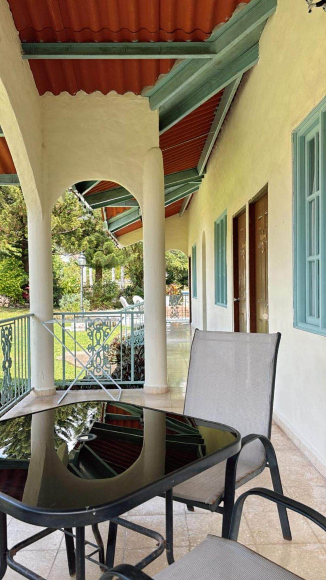 La Maison D' Ivonne Anton Екстер'єр фото